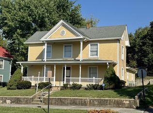 301 W Valley St, Abingdon, VA 24210