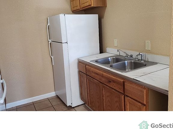 4th image of 702 Coolwood Dr Unit A