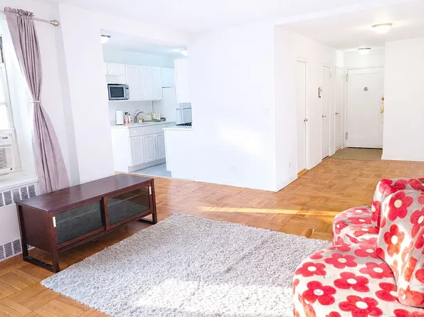 7136 110th St APT 5A, Flushing, NY 11375