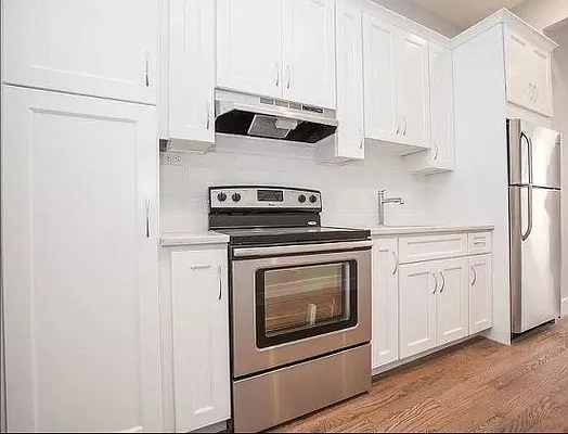 Rented by Compass | media 13