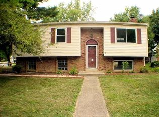 1930 Rollins Dr, Loveland, OH 45140