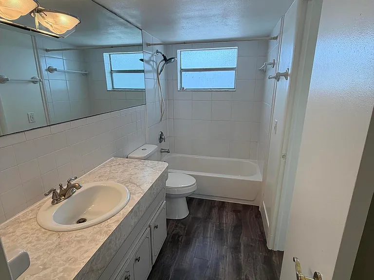 4500 N Flagler Dr #C9 — Photo 11