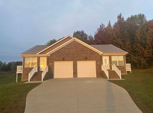135 Ashkirk Ln, Glasgow, KY 42141