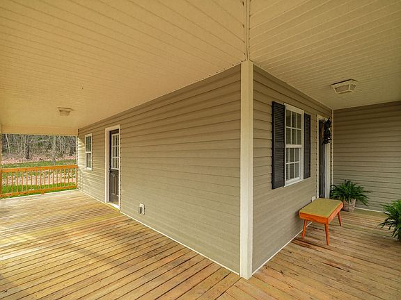 5th image of 258 Fire Tower Rd