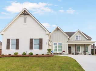 602 Charleston Mills Dr, Midland City, AL 36350