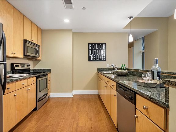 4th image of 314 N Broadway APT 804