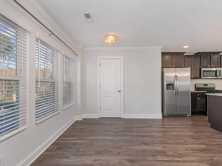 620 Parkington Ln — Photo 26