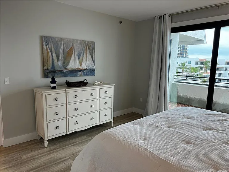 1465 Gulf Of Mexico Dr #504 — Photo 32