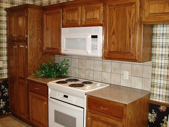 5th image of 1816 Lancaster Dr