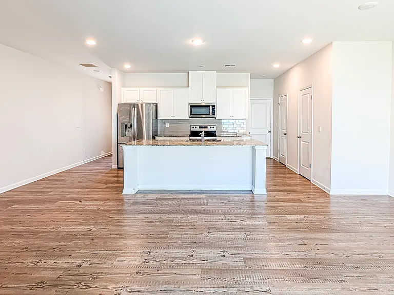5312 Melbourne Ln — Photo 11