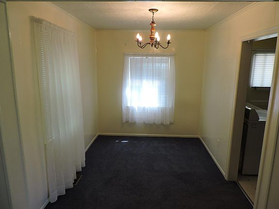 4th image of 624 Brooke St
