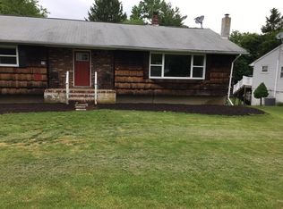 64 New St, Hampton, NJ 08827