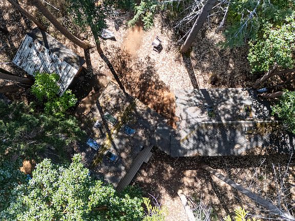 3rd image of 555 Arrowhead Dr