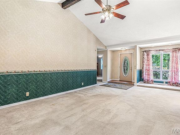 4th image of 545 Lindsey Ln