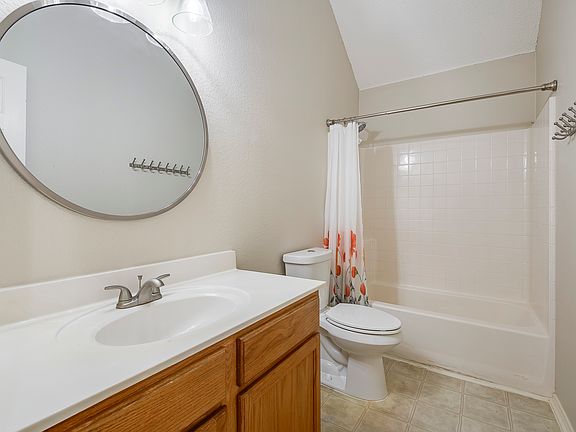 2nd image of 3423 Jasper Dr