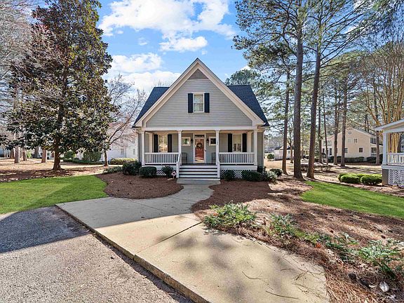 2nd image of 105 Oakton S
