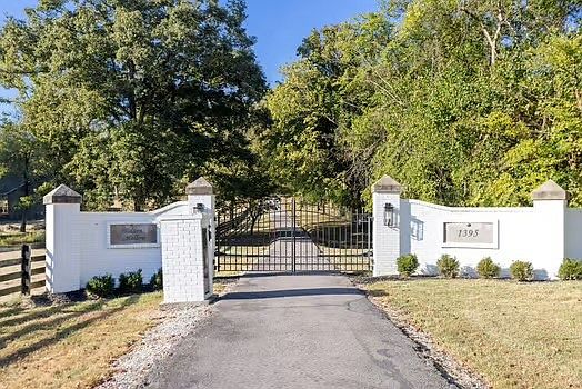 2nd image of 1395 Roy Sellers Rd