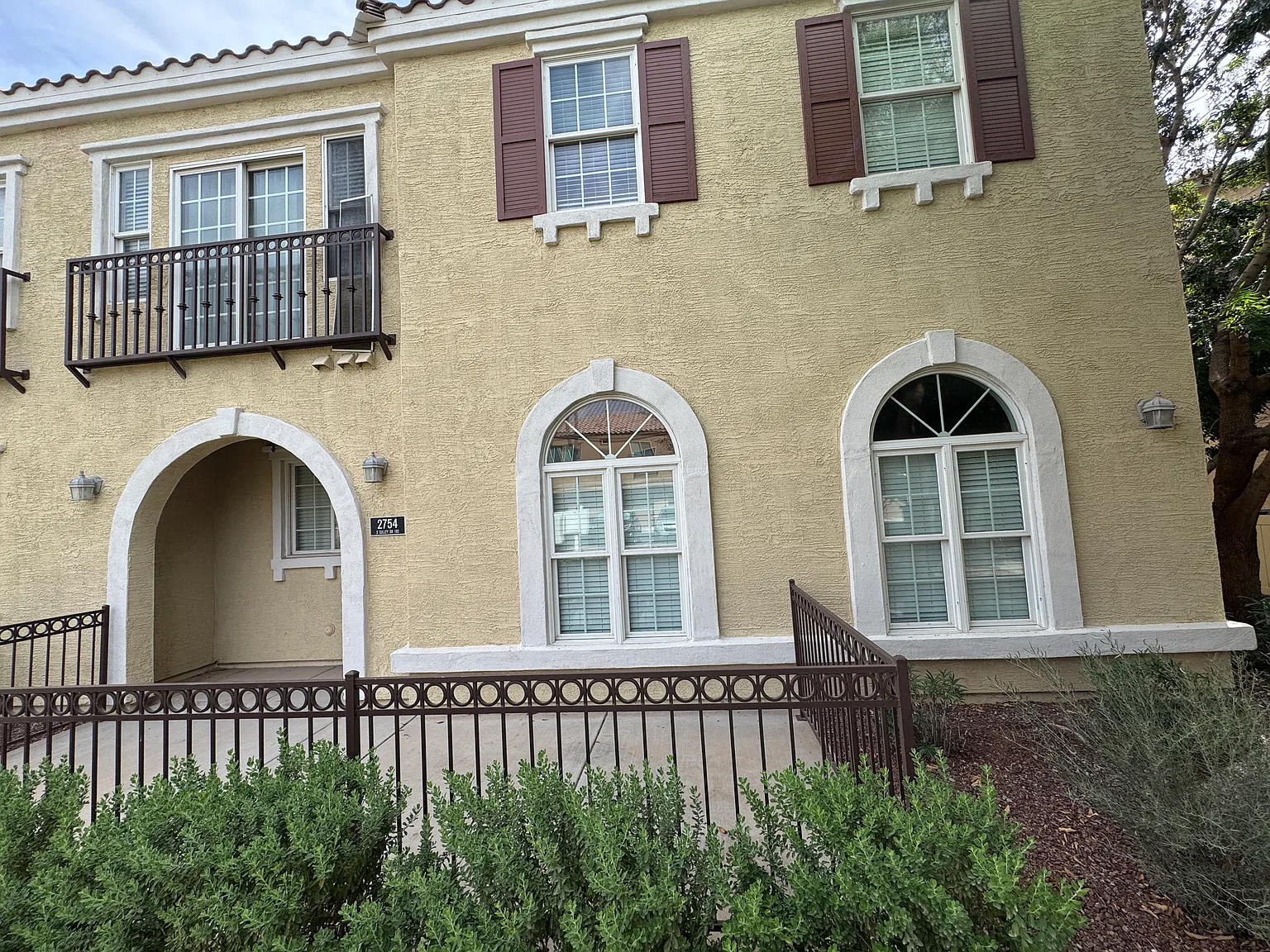 Ready 7/31/19. 3br, 2.5 bath townhome, gated community, Gilbert — Photo 2
