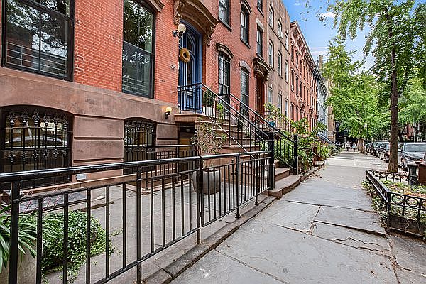 1st image of 76 S Elliott Pl #1