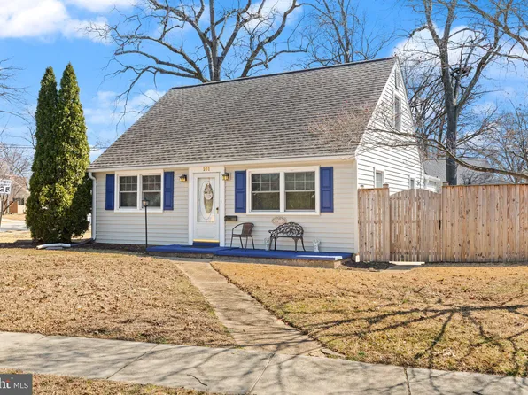 101 Glenwood Dr, Glen Burnie, MD 21060