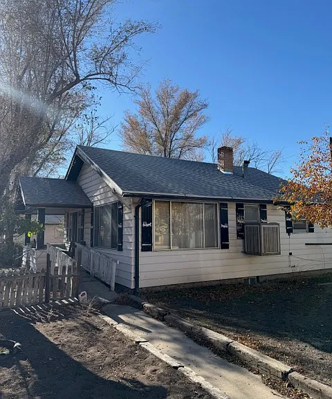 1011 N Front St — Photo 1