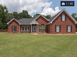 1278 Avalon Ln, Anniston, AL 36207