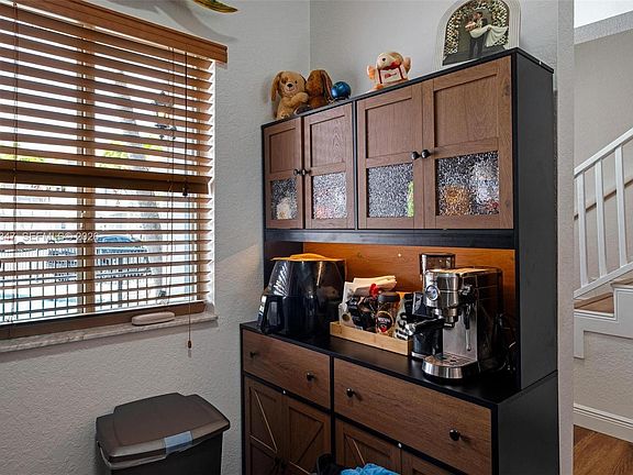 5th image of 11667 NE 18th Dr #11667