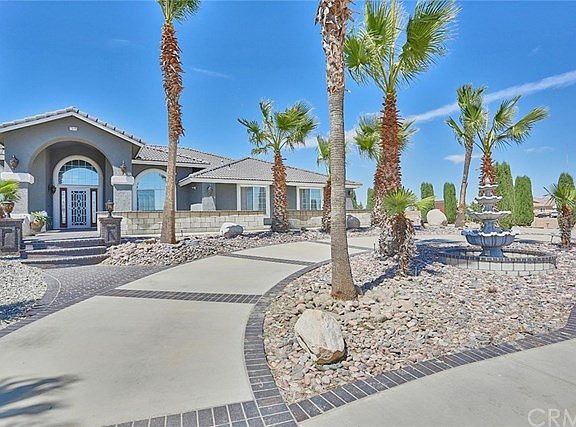 2nd image of 7379 Mesa Linda St