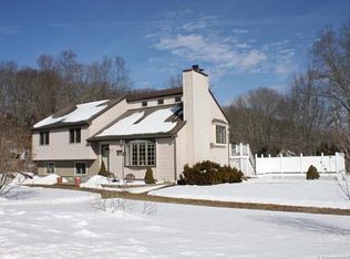 50 Mervyn Ln, Windham, CT 06280