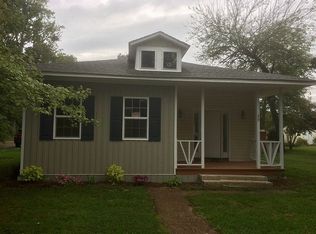 29 11th St, Colonial Beach, VA 22443