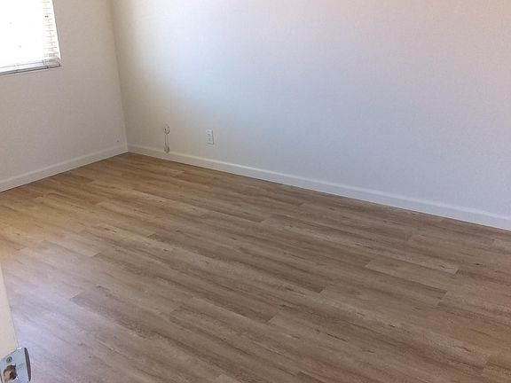 5th image of 2 Cuesta Dr #8