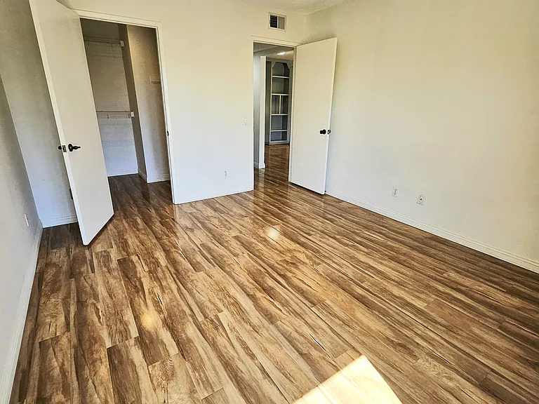 24354 El Pilar — Photo 8