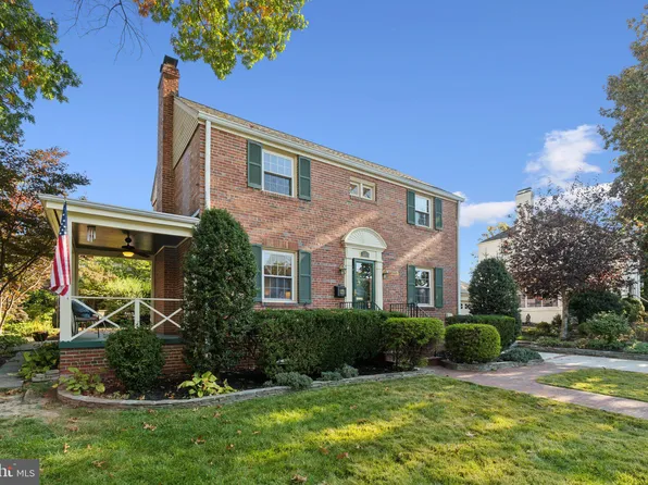 1227 S Oakcrest Rd, Arlington, VA 22202