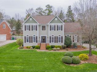 5522 Providence Glen Rd, Charlotte, NC 28270