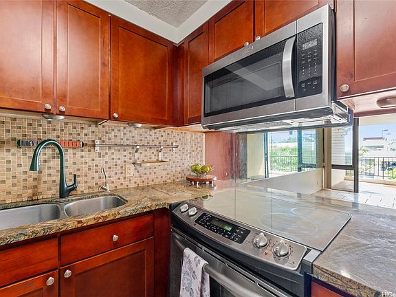 4th image of 3138 Waialae Ave APT 802