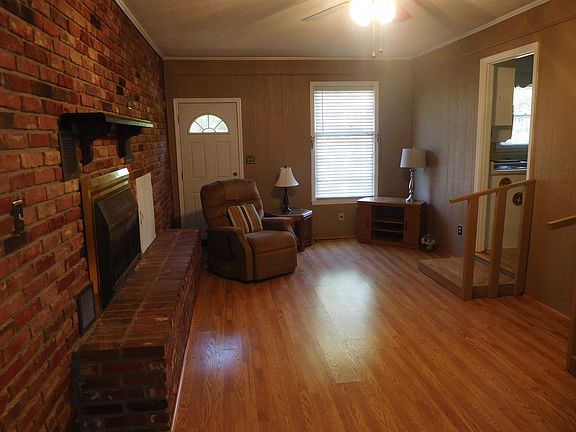 5th image of 429 Brick House Rd