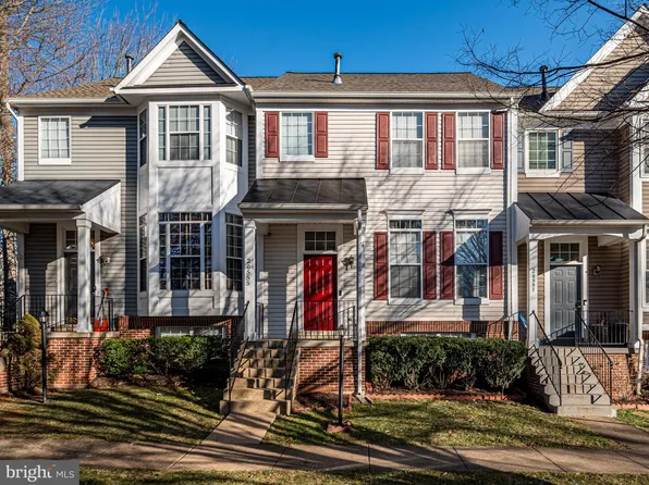 20555 Warburton Bay Sq, Sterling, VA 20165