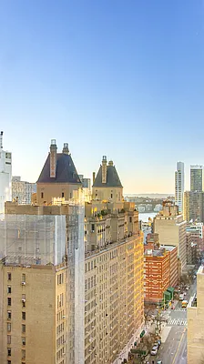 Rented by Keller Williams NYC | media 15