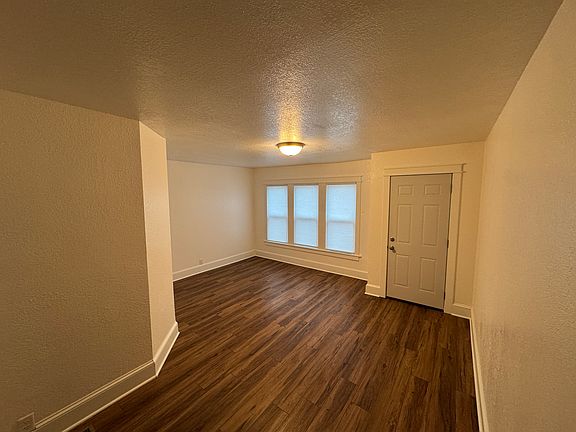 3rd image of 1819 N Arlington Pl #1