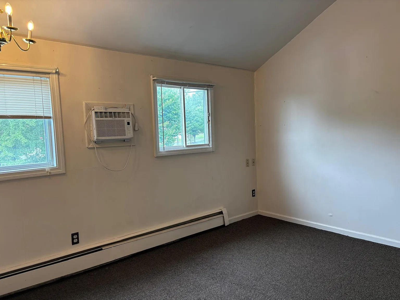 Studio, 350 sqft, $1,500 — Photo 3