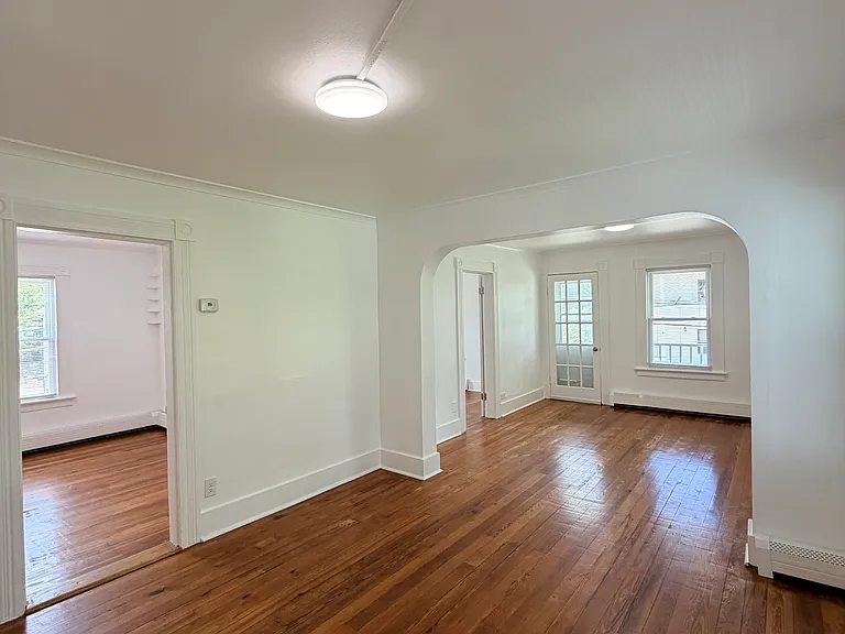 35 Maud St #2 — Photo 10