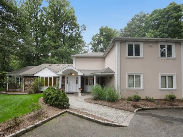 57 Ware Rd, Upper Saddle River Boro, NJ 07458