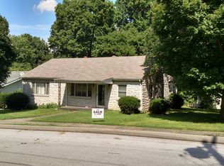 102 N 6th Ave, Ozark, MO 65721