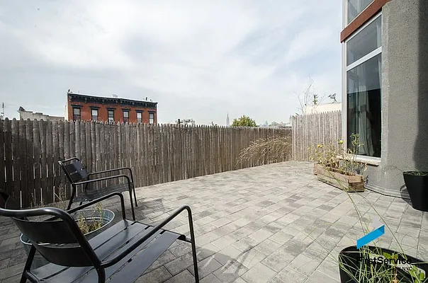 Rented by FirstService Realty (legacy) | media 20