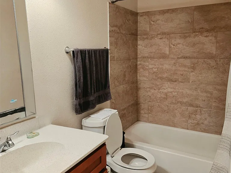 15826 Los Altos Dr — Photo 15