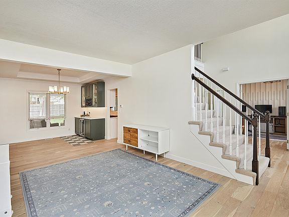 5th image of 5420 Coachlight Dr