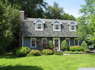 94 Kinder Dr, Kinderhook, NY 12106