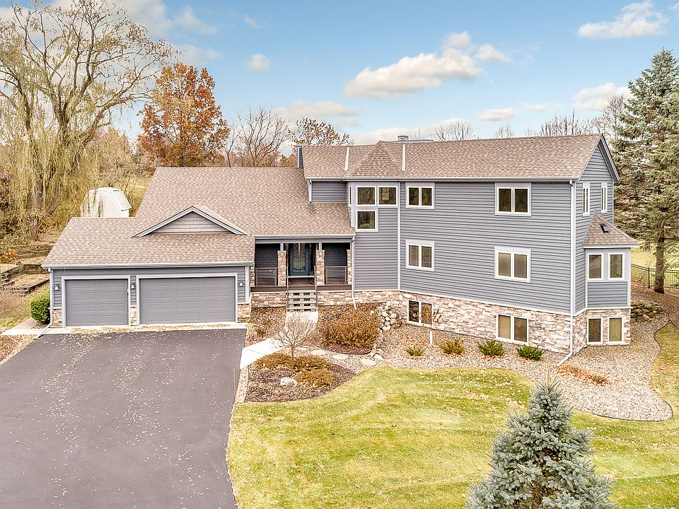 1st image of 1610 Johnson Dr
