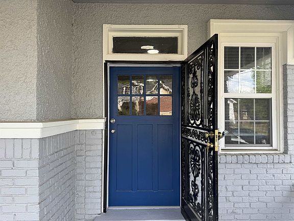 4th image of 1105 Azalia St