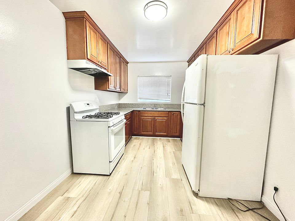 1st image of 1543 N Formosa Ave #2